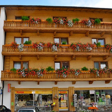 Gaestehaus Pension Edelweiss Kolsass Luaran gambar