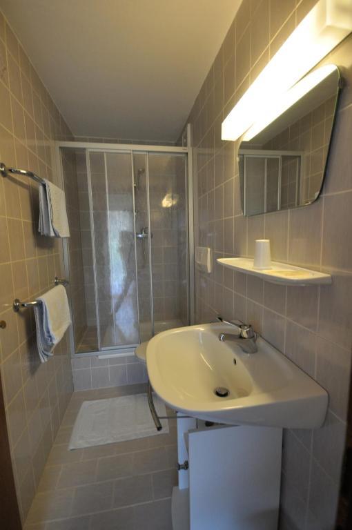 Gaestehaus Pension Edelweiss Kolsass Bilik gambar