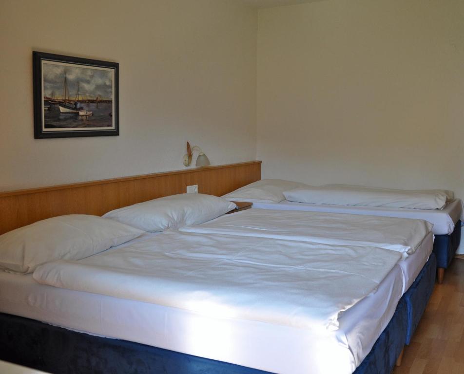 Gaestehaus Pension Edelweiss Kolsass Luaran gambar